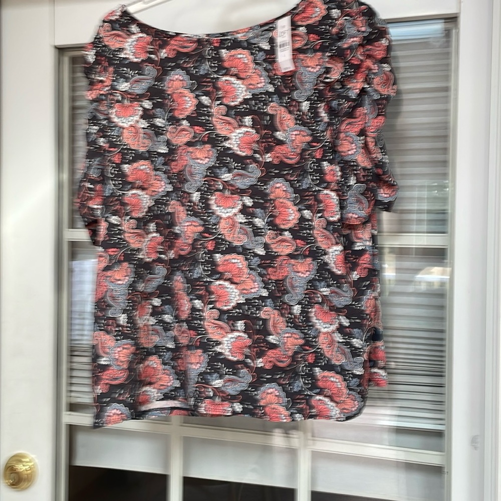 Loft Pink & Gray Top. Size L. NWT